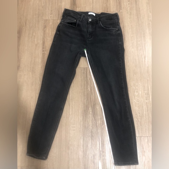 Woman’s Black Zara Jeans - size 10 - Picture 9 of 12
